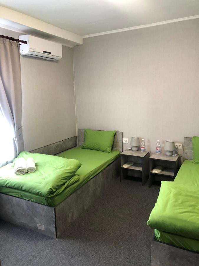 Green Cost Boryspil Bilik gambar